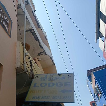 Hotel O Sri Murugan Lodge Коимбаторе Екстериор снимка