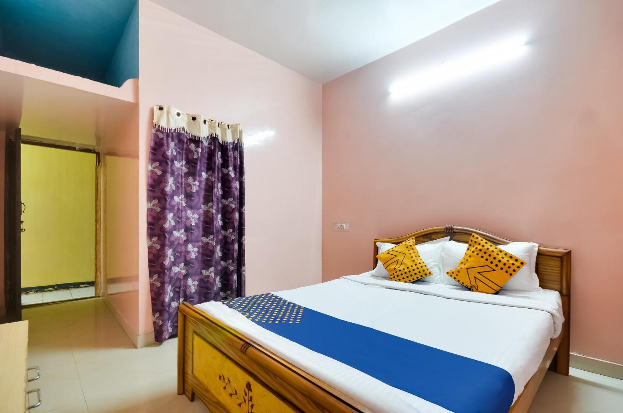 Hotel O Sri Murugan Lodge Коимбаторе Екстериор снимка